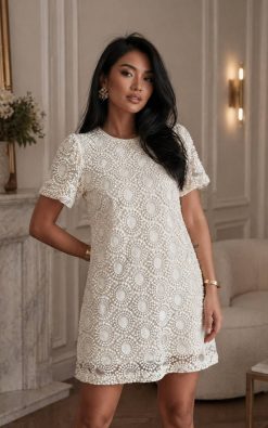 Alternative view of Neet Fashion bézs ruha