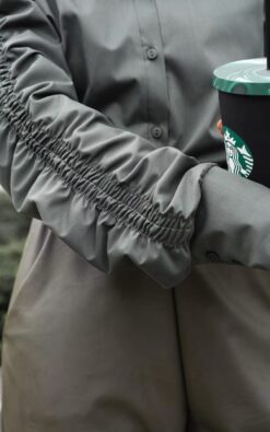 Alternative view of Khaki ing
